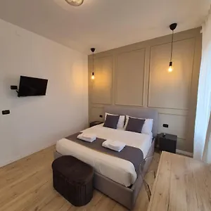 casa-enea-milano-navigli.it-lombardy.com/